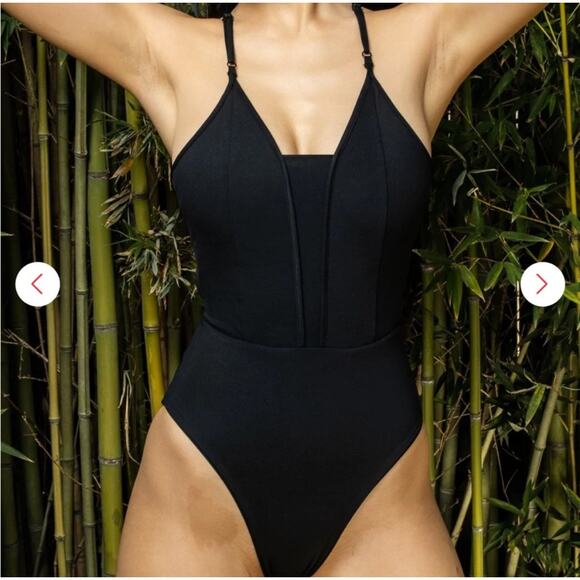 Buffbunny Collection Venice Strappy One Piece Swimsuit Size XS NWT Black - Picture 7 of 7